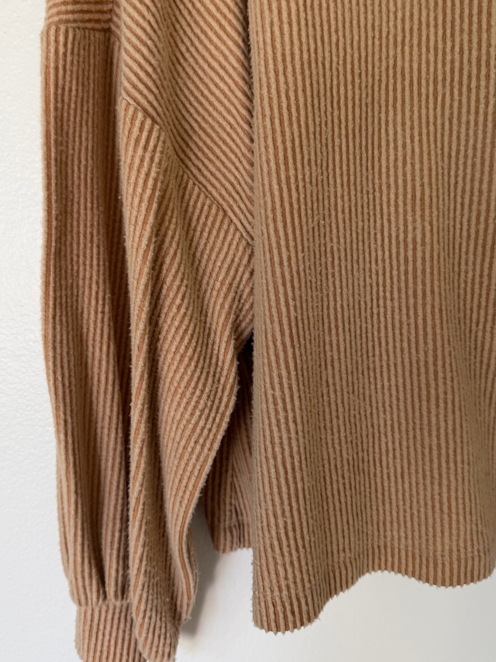 VICI Tan Ribbed Sweater - Picture 3 of 4